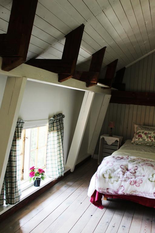 Dohnafors Sommarhem Hostel Askersund Room photo